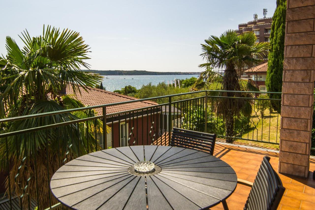 Apartments Sara 7, 8, 9 Portorož Exterior foto