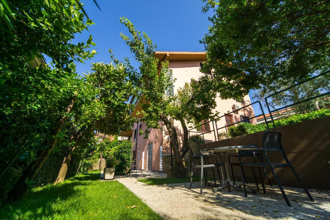 Apartments Sara 7, 8, 9 Portorož Exterior foto